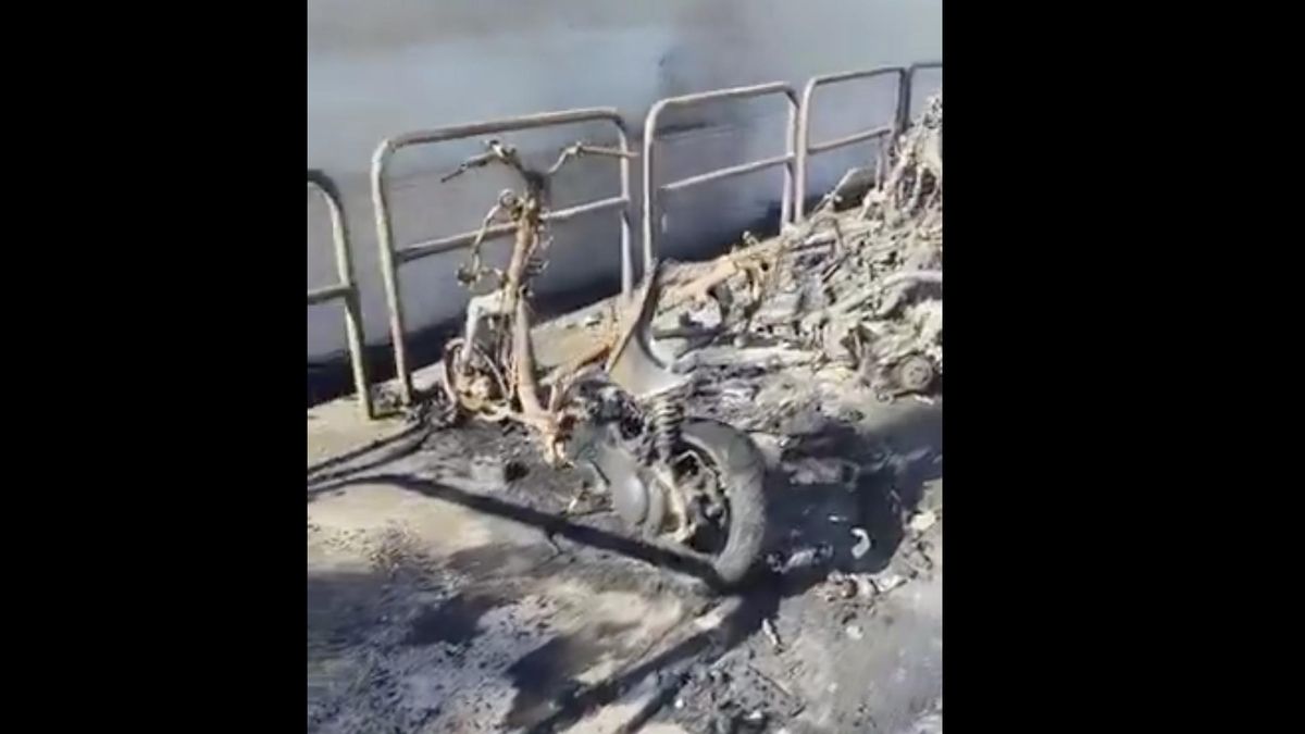 La Policía investiga si ha habido intencionalidad en el incendio que ha calcinado ocho motos