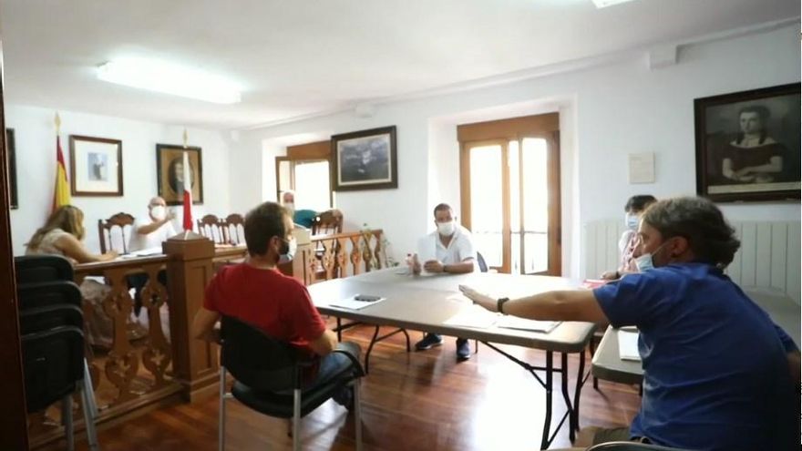 Arredondo se sume en una grave crisis política por la gestión económica del Ayuntamiento