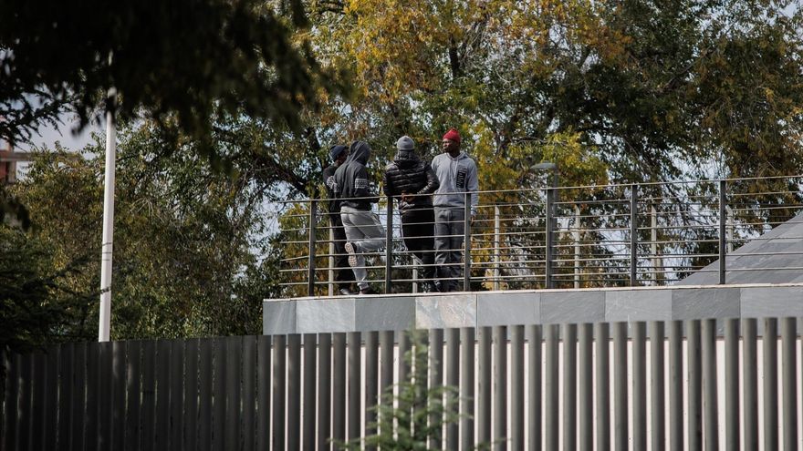 Así se distribuyen por comunidades autónomas los migrantes alojados en la red de acogida estatal