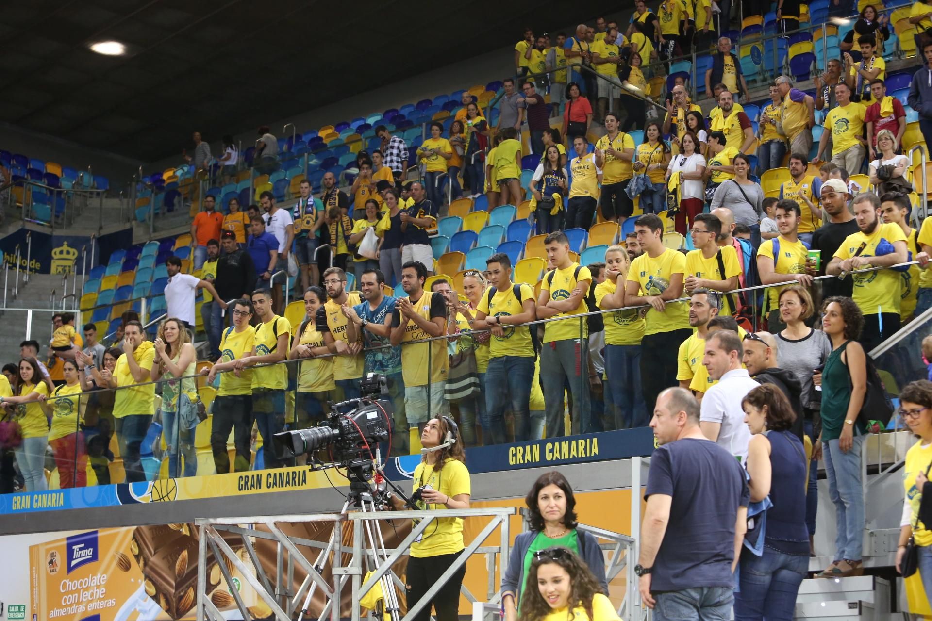 Imágenes del partido de cuartos de final de playoff entre el Granca y el Baskonia. (Alejandro Ramos).