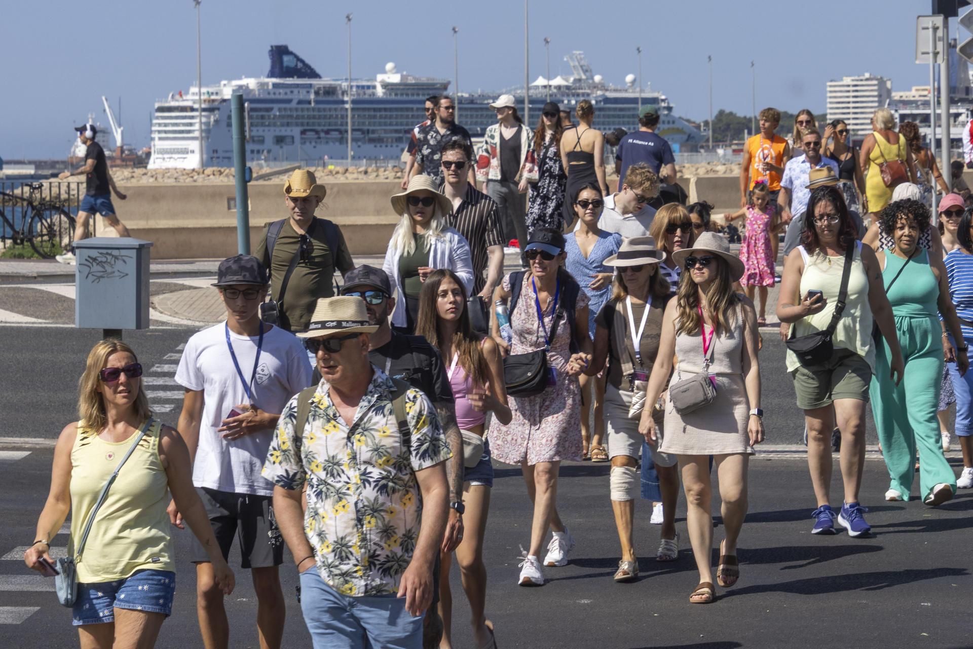 Turistas en Palma el pasado mes de junio