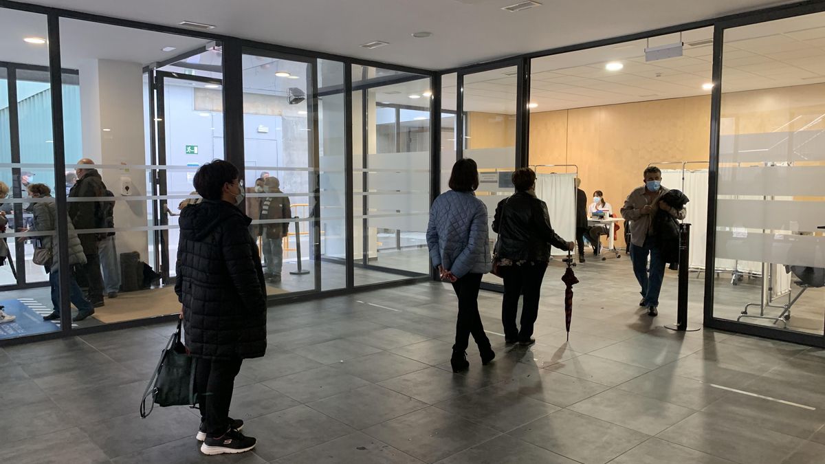 Imagen de la vacunación masiva en Zamora, en el Teatro Ramos Carrión.