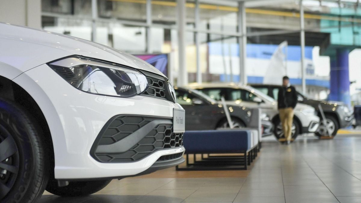 Los auto se encarecieron por la suba del dólar.