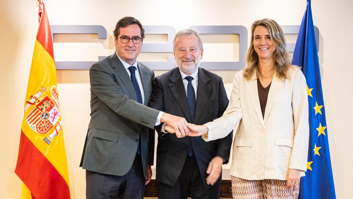 CaixaBank, CEOE y Cepyme movilizan 50.000 millones en financiación para empresas y pymes