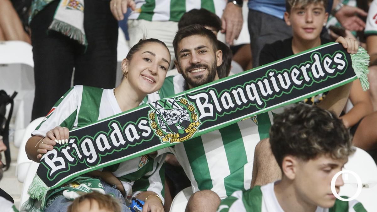 Grada Blanquiverde del Córdoba CF - Racing de Santander
