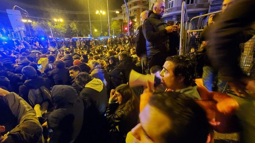 El agitador ultra Alvise acaricia un escaño de eurodiputado en su huida de los procesos judiciales abiertos en España