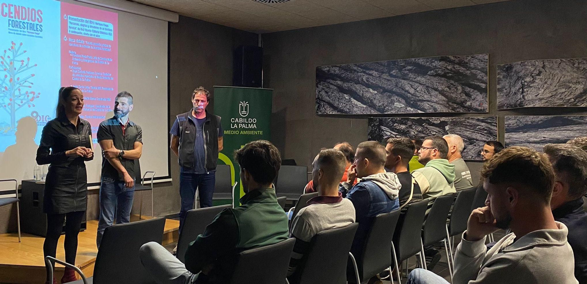 Un momento de la presentación del libro.