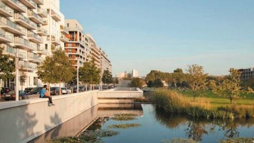 Recreación de la calle Castilla de 2055 con un parque filtrante en los terrenos ganados al tren.