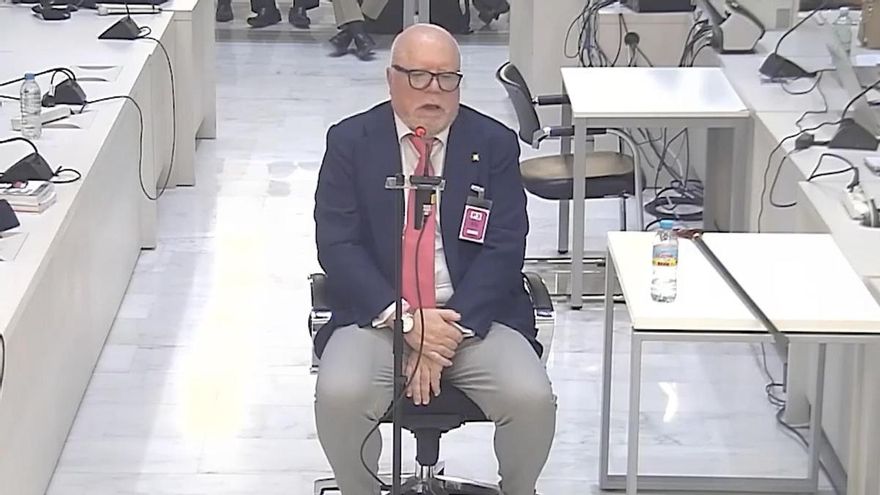 Villarejo vio a Cospedal "obsesionada" con las anotaciones de Bárcenas sobre "M.Rajoy": "Yo le seguía la corriente"