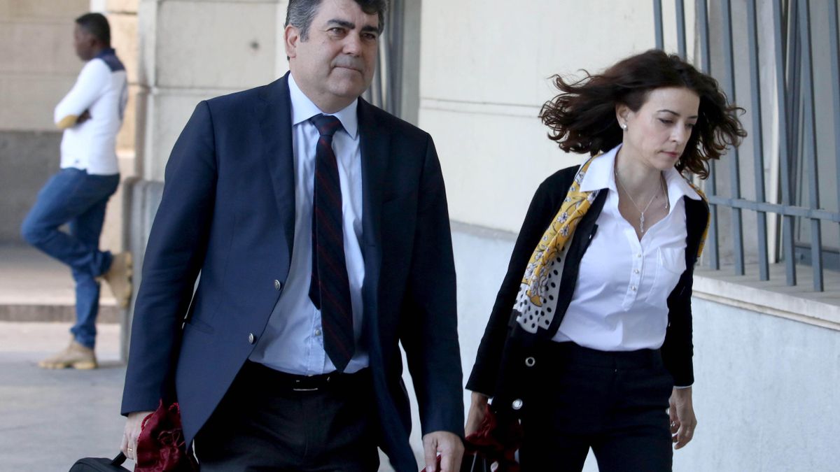 Luis García Navarro y Lourdes Fuster, abogados del PP-A en el caso ERE, en una foto de archivo.
