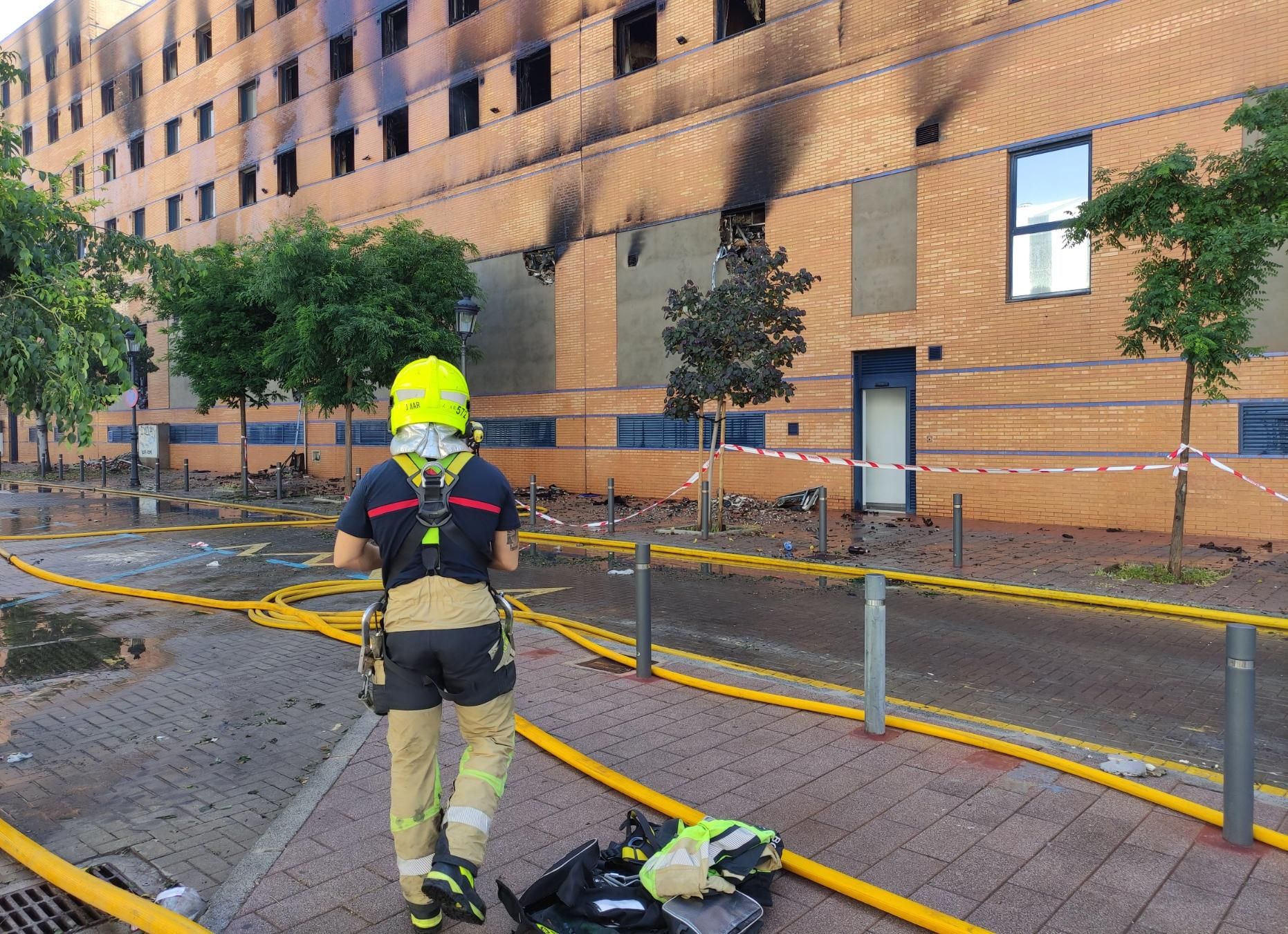 Fachada oeste del edificio, el martes por la mañana