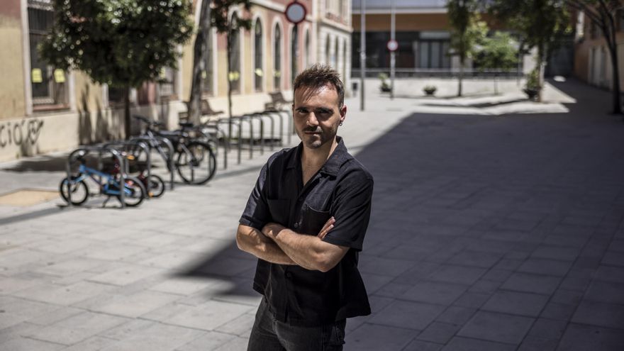 Cristian Olivé, de defender las pantallas en el aula a alertar contra la IA: "Deja el aprendizaje en una situación letal"