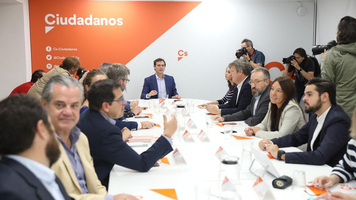 Rivera transmite un mensaje de ánimo y fuerza a los secretarios de Organización de Cs ante las elecciones