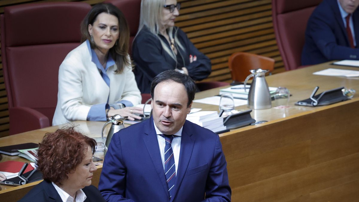 El dossier contra Pérez Llorca furga en les empreses de la vicepresidenta de les Corts i de l'advocat de la família del president