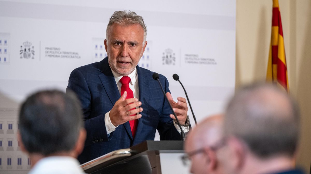 El ministro de Política Territorial y Memoria Democrática, Ángel Víctor Torres.