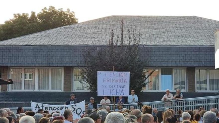 Cistierna sale a la calle para protestar contra los recortes sanitarios