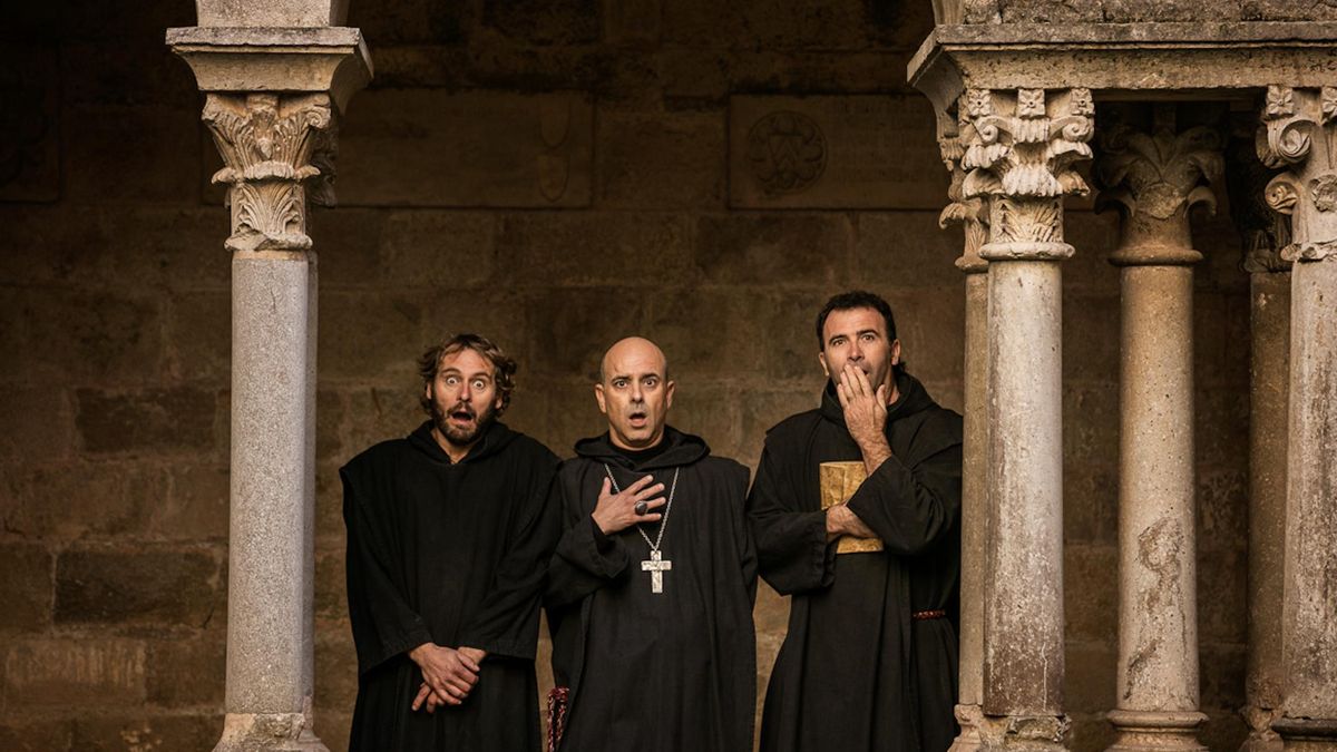 Este verano es posible descubrir esta joya del románico catalán pero con una visita... entre risas