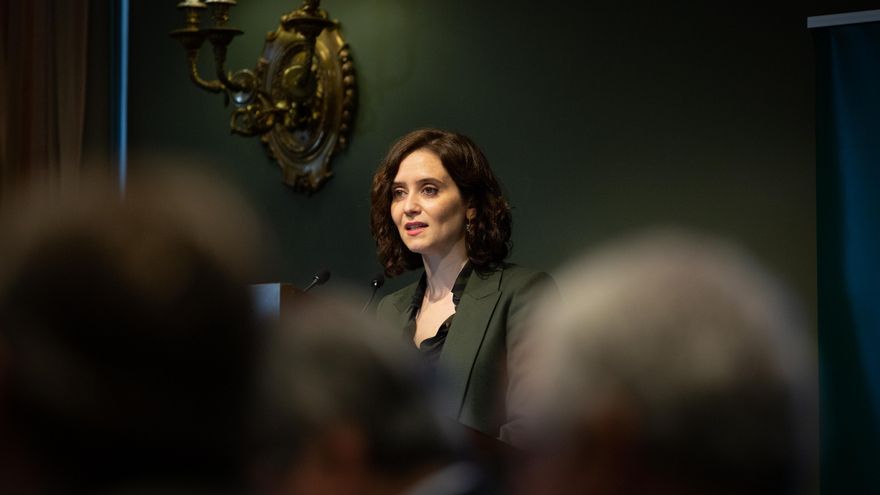 La presidenta de la Comunidad de Madrid, Isabel Díaz Ayuso, durante su intervención en una conferencia-almuerzo en el Círculo Ecuestre de Barcelona, en Barcelona/Catalunya (España), a 31 de enero de 2020.