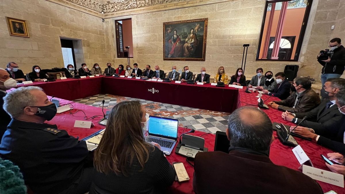 Reunión de Muñoz y Velasco con empresarios e instituciones del sector aeroespacial.