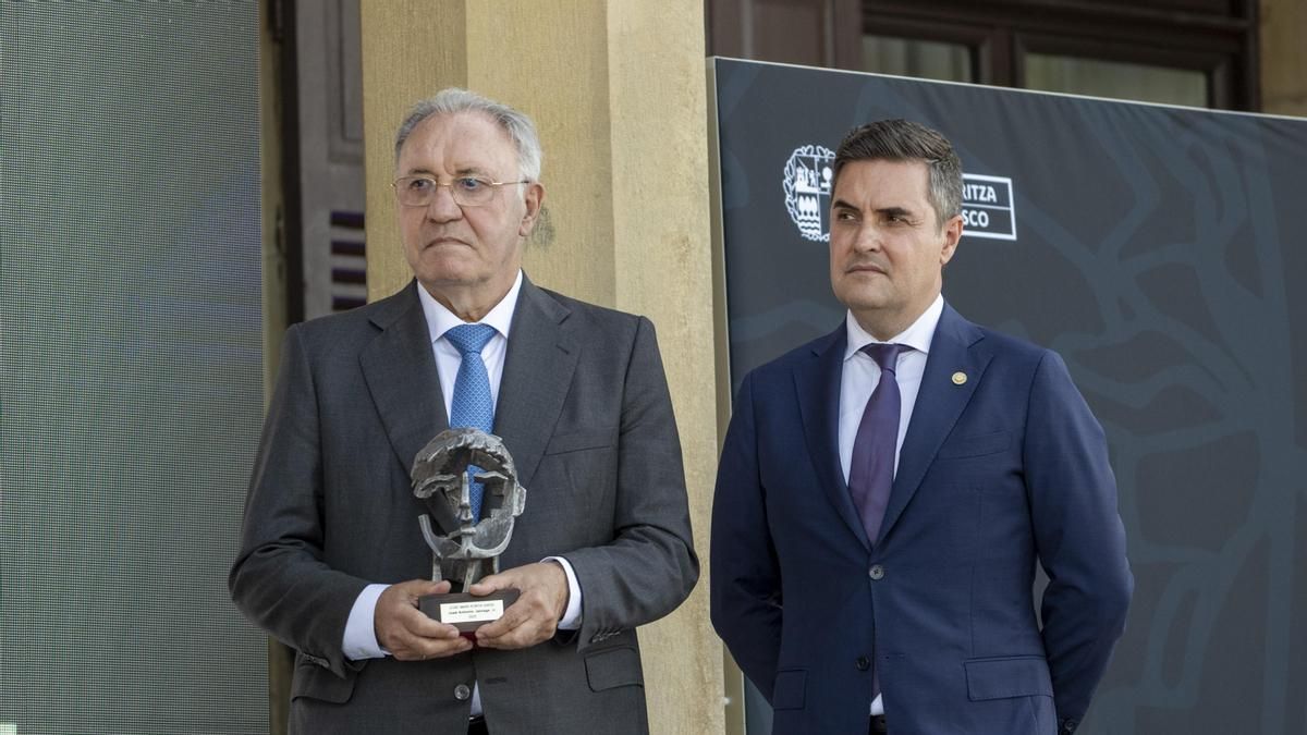 Jainaga, presidente de Sidenor y de Talgo, registra la OPA sobre Azkoyen en otra operación con el Gobierno vasco