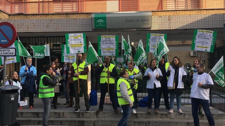 La equiparación salarial y los refuerzos de plantilla, temas prioritarios para los sindicatos
