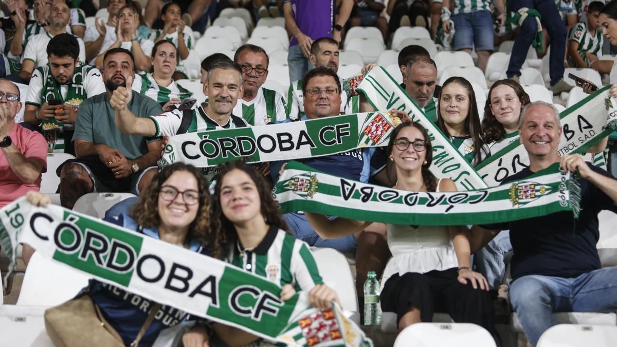 Grada Blanquiverde del Córdoba CF - Cultural Leonesa