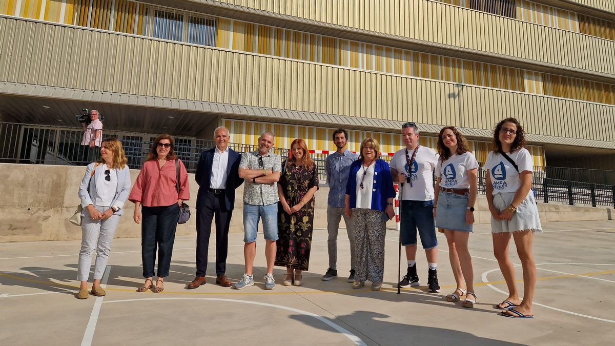 El CPI Ana María Navales de Zaragoza recibe el Premio Nacional de Educación por 'STEAM: Niñas en pie de ciencia'