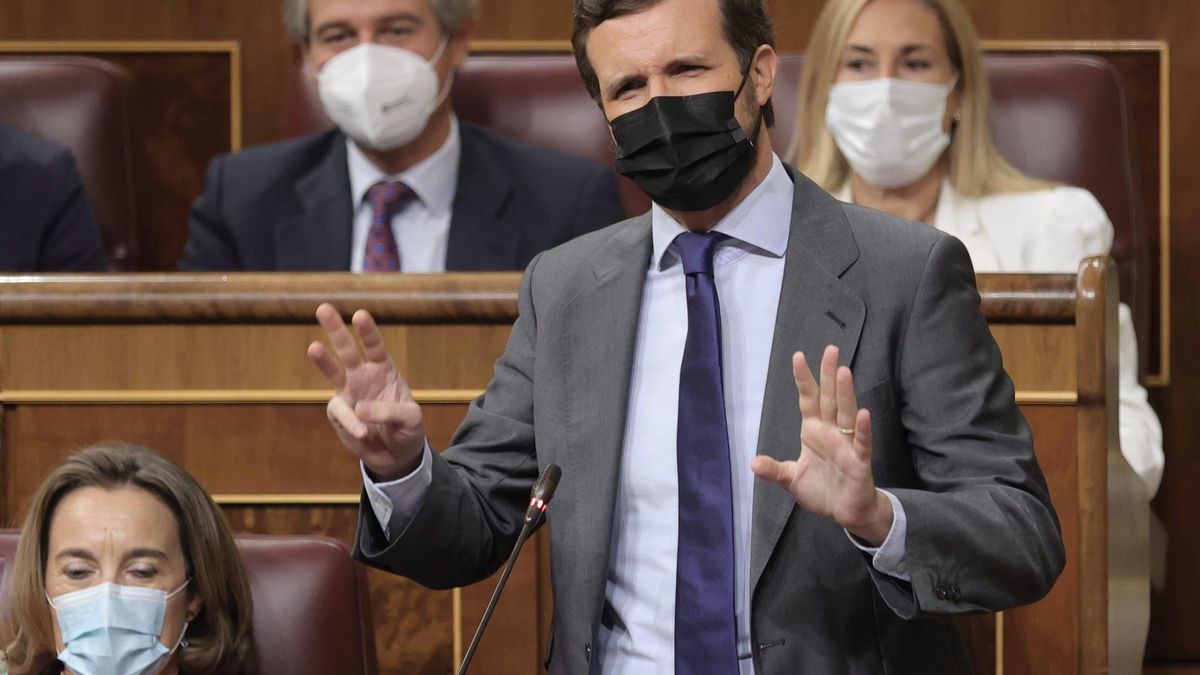 El líder del PP, Pablo Casado, interviene en una sesión de control al Gobierno en el Congreso de los Diputados, a 29 de septiembre de 2021, en Madrid, (España).