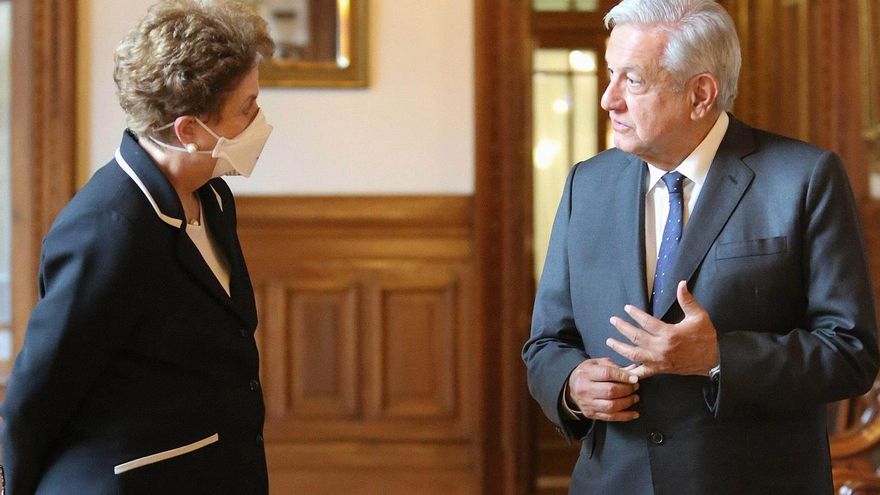 López Obrador recibe a Dilma Rousseff en el Palacio Nacional