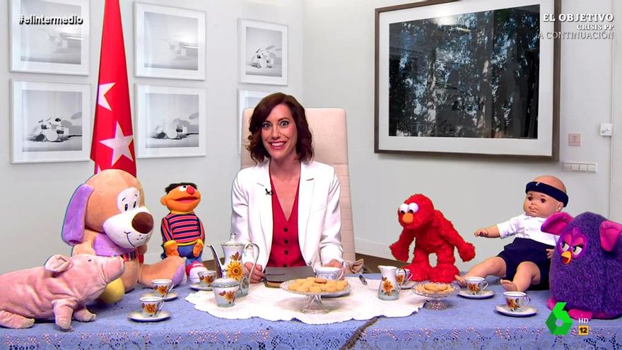 La Ayuso de 'El Intermedio': "Algún día tendré que apuñalar a Feijóo por la espalda"