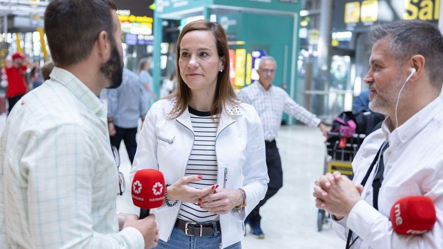 Vox denuncia que PP y PSOE "se sienten para negociar el aumento de diputados" pero no el "problema real" de Barajas