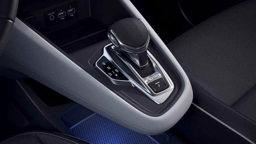 Consola central flotante del Renault Captur E-Tech Plug.