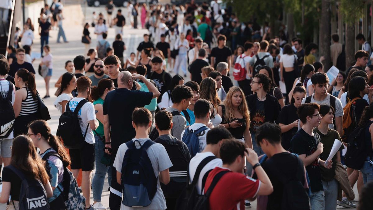 Arrancan las pruebas de acceso a la universidad en la Región de Murcia con normalidad