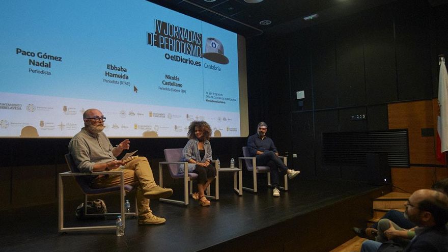 Ángeles Caballero, Ignacio Escolar, Nicolás Castellano y Ebbaba Hameida: primer día de las Jornadas de elDiario.es Cantabria, en imágenes