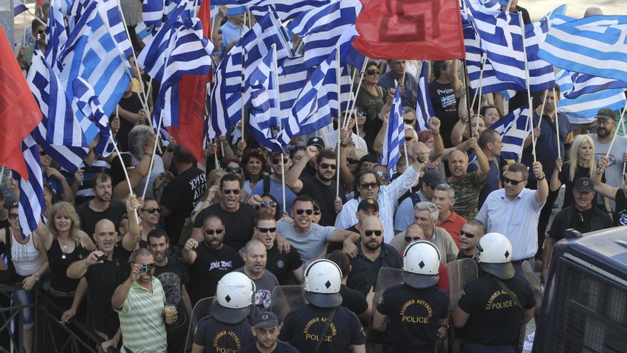 "Nadie sabe cuántos asesinatos cometieron": hablan las víctimas del grupo neonazi Amanecer Dorado