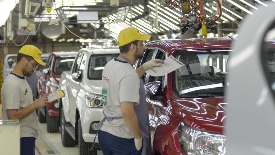 Las 20 medidas de la reforma laboral del DNU de Milei que frenó la Justicia