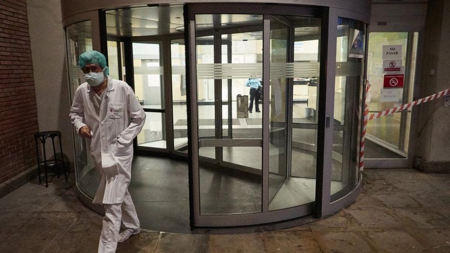 Médicos de Urgencias de Navarra aseguran estar "agotados" por estar doblando turnos durante la sexta ola