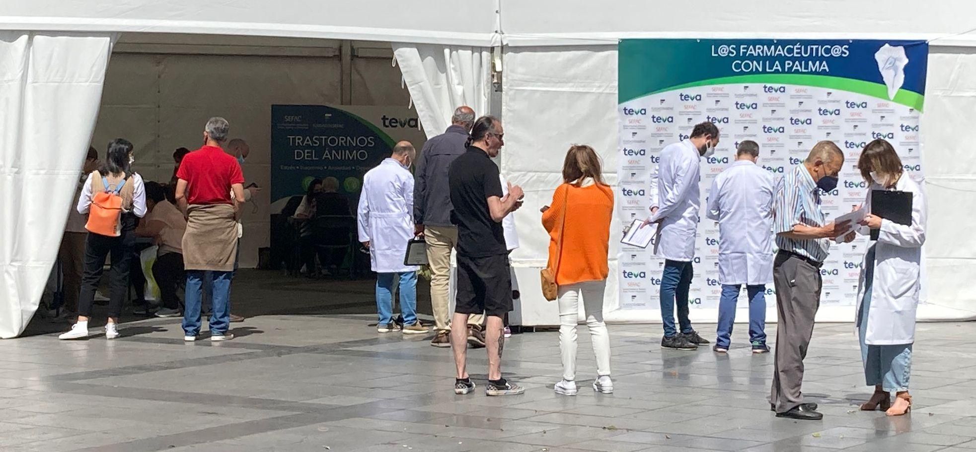 Una de las carpas instaladas este martes en Los Llanos de Aridane.