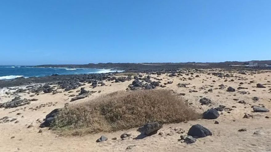 La Policía Local de La Oliva pilla al conductor de un quad en un espacio protegido tras recibir un vídeo grabado por otra persona
