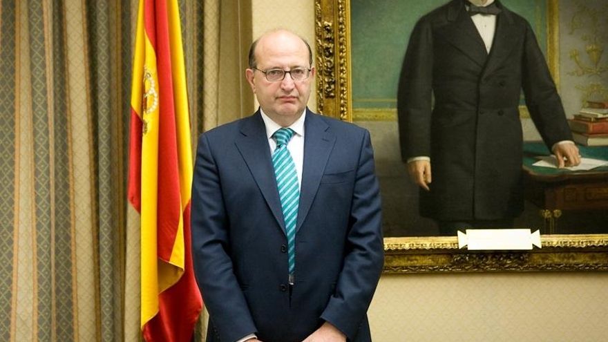 El Tribunal de Cuentas presenta el informe que demuestra que alcaldes y presidentes de Diputación ganan más que Rajoy