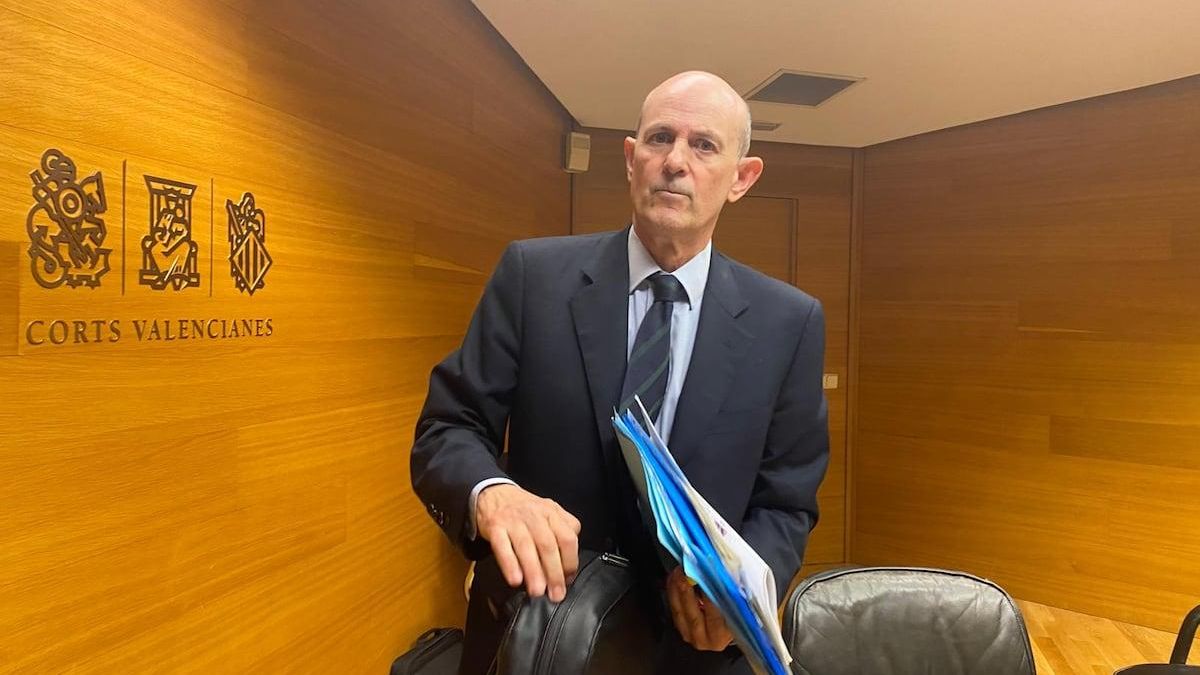 El director d'Antifrau, Eduardo Beut, en les Corts Valencianes.