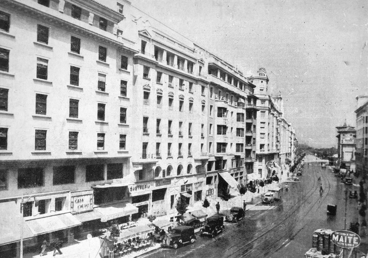 Calle Calvo Sotelo tras la reconstrucción.