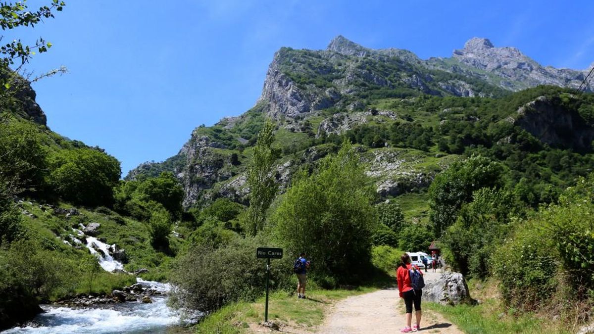 Comienzo de la Ruta del Cares en la vertiente leonesa del Parque Nacional de Picos de Europa.