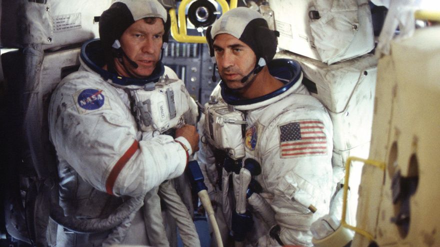 'De la Tierra a la luna'