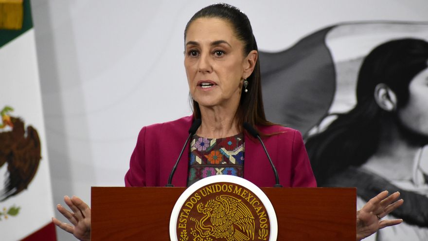 La presidenta mexicana Claudia Sheinbaum Pardo habla durante una conferencia de prensa.