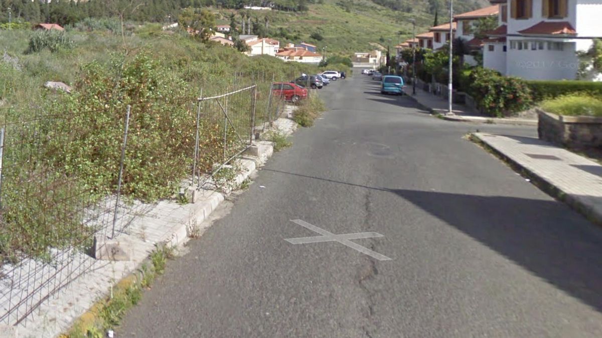 Vecinos de la urbanización Masapeses, en Arucas, denuncian 30 años de "abandono institucional" y ausencia de servicios