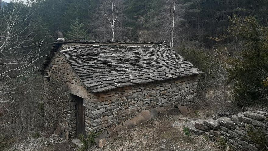 Cuidados para Ainielle, el pueblo abandonado de la novela ‘La lluvia amarilla’