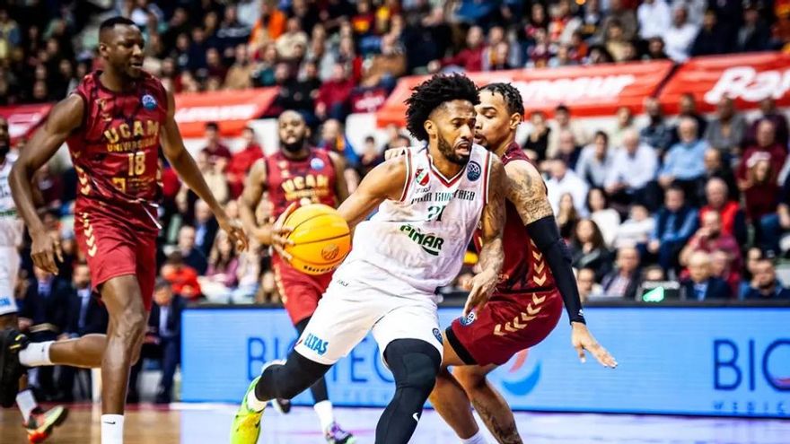 El Granca se hace con el escolta Braian Angola