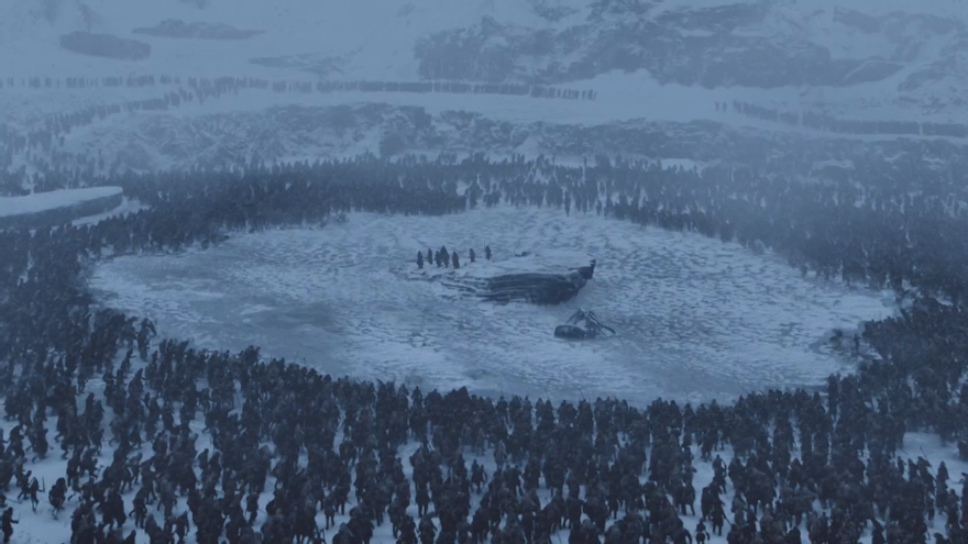 Jon y su gente se ven rodeados a la espera de un rescate.