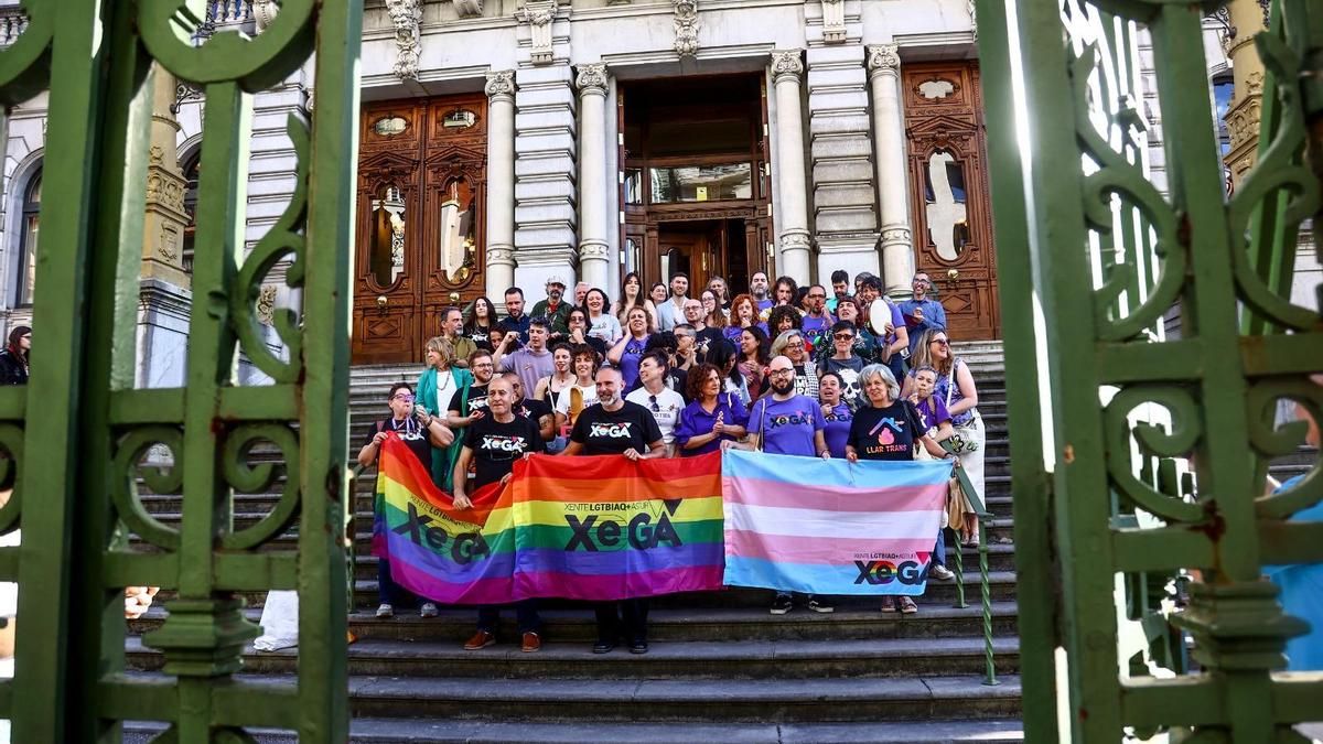 El PP de Asturias tiende la mano para alcanzar un "amplio acuerdo" en la ley autonómica LGTBI